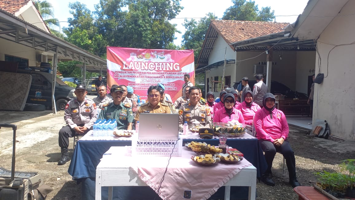 Polsek Cibarusah Launching Program Penguatan Perkarangan Pangan Lestari untuk Ketahanan Pangan dan Makan Bergizi Gratis Secara Serentak Melalui Zoom Meeting